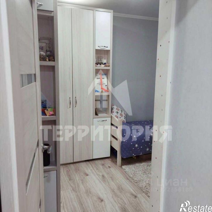 2-комн квартира улица Ивана Сутырина, 15,  д. 15