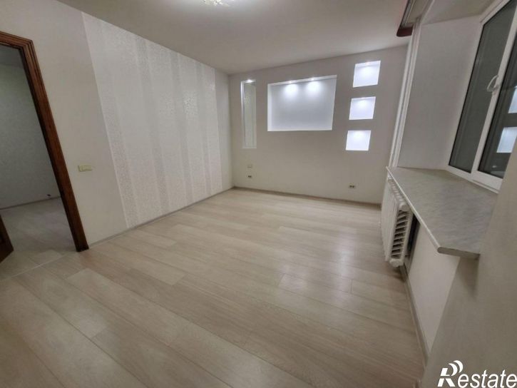 3-комн квартира Самоковская ул, 7