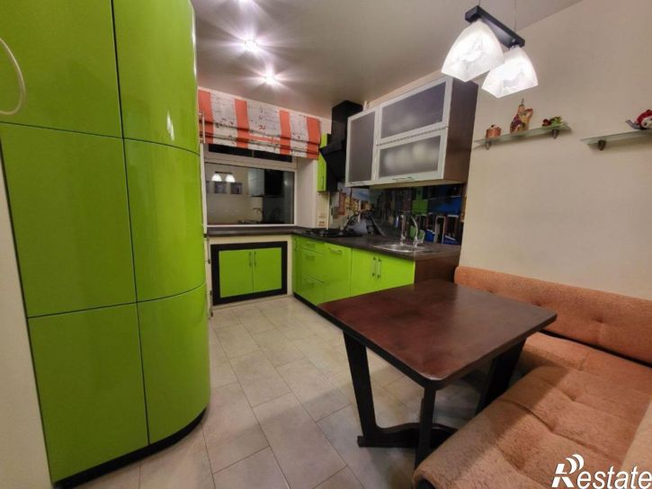 3-комн квартира Самоковская ул, 7