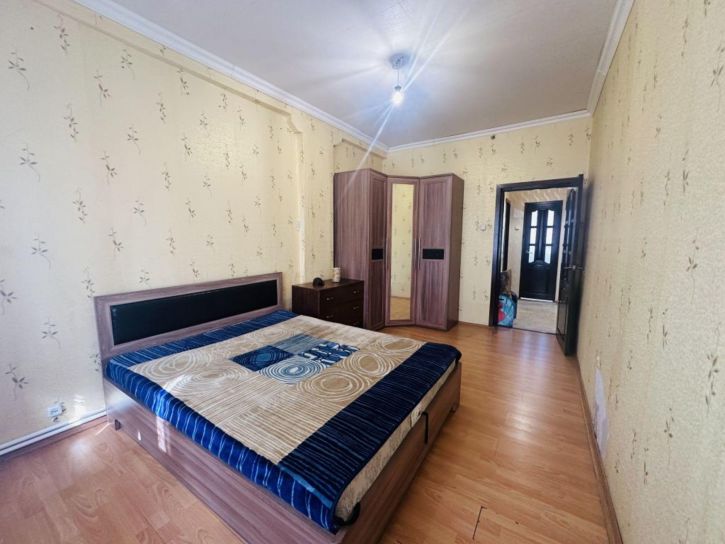 3-комн квартира Крупской ул, 30