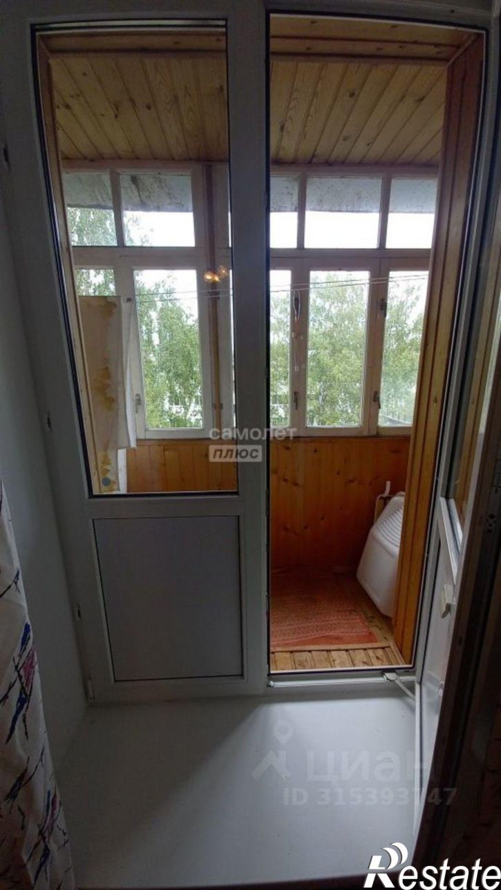 3-комн квартира ул Голубкова, 8,  д. 8