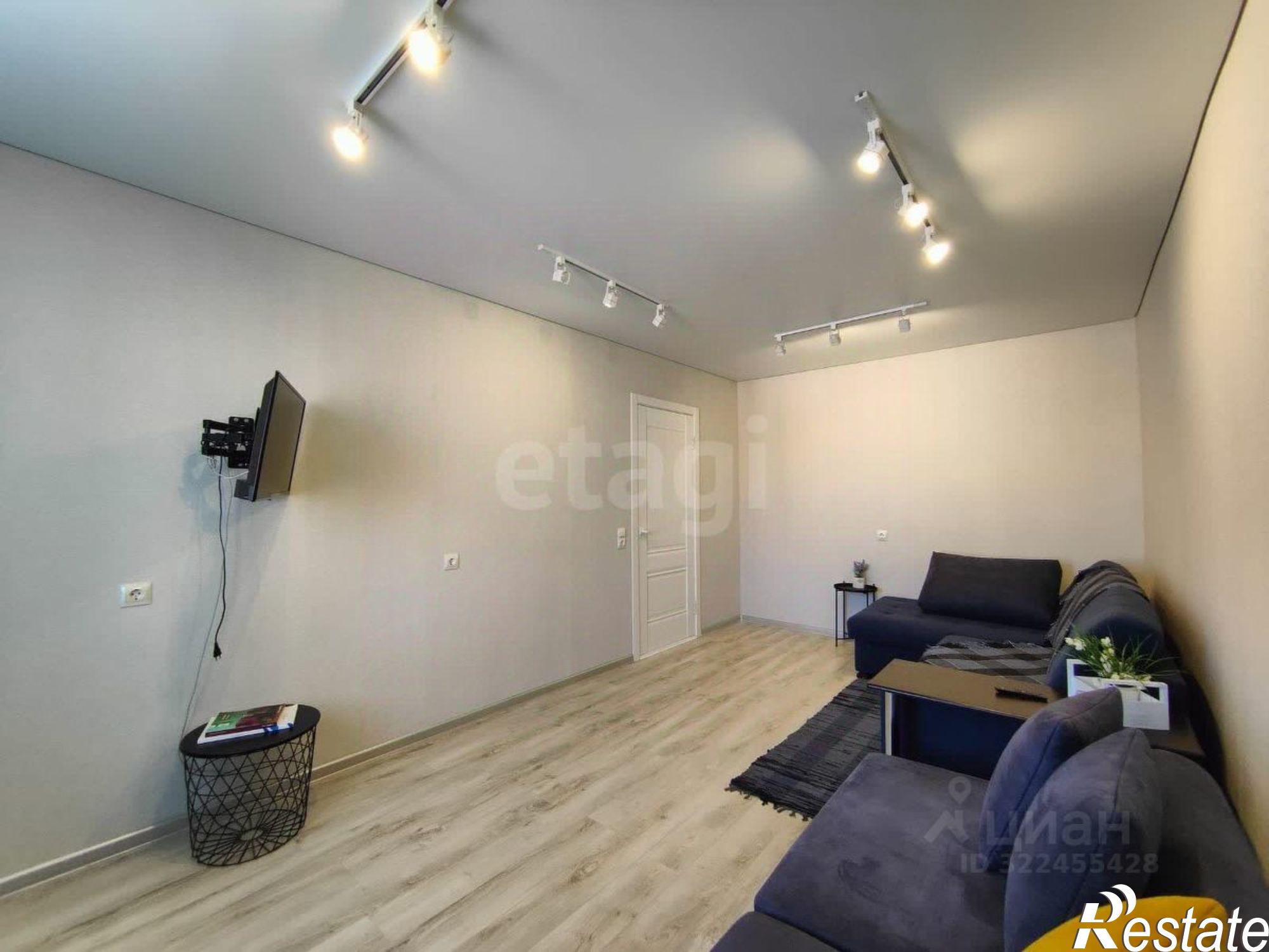 Купить квартиру за 8 100 000 рублей на Рабочий проспект, 11