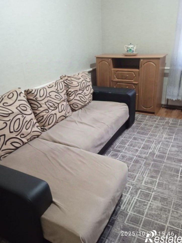 Комната улица Юрия Смирнова, 39,  д. 39