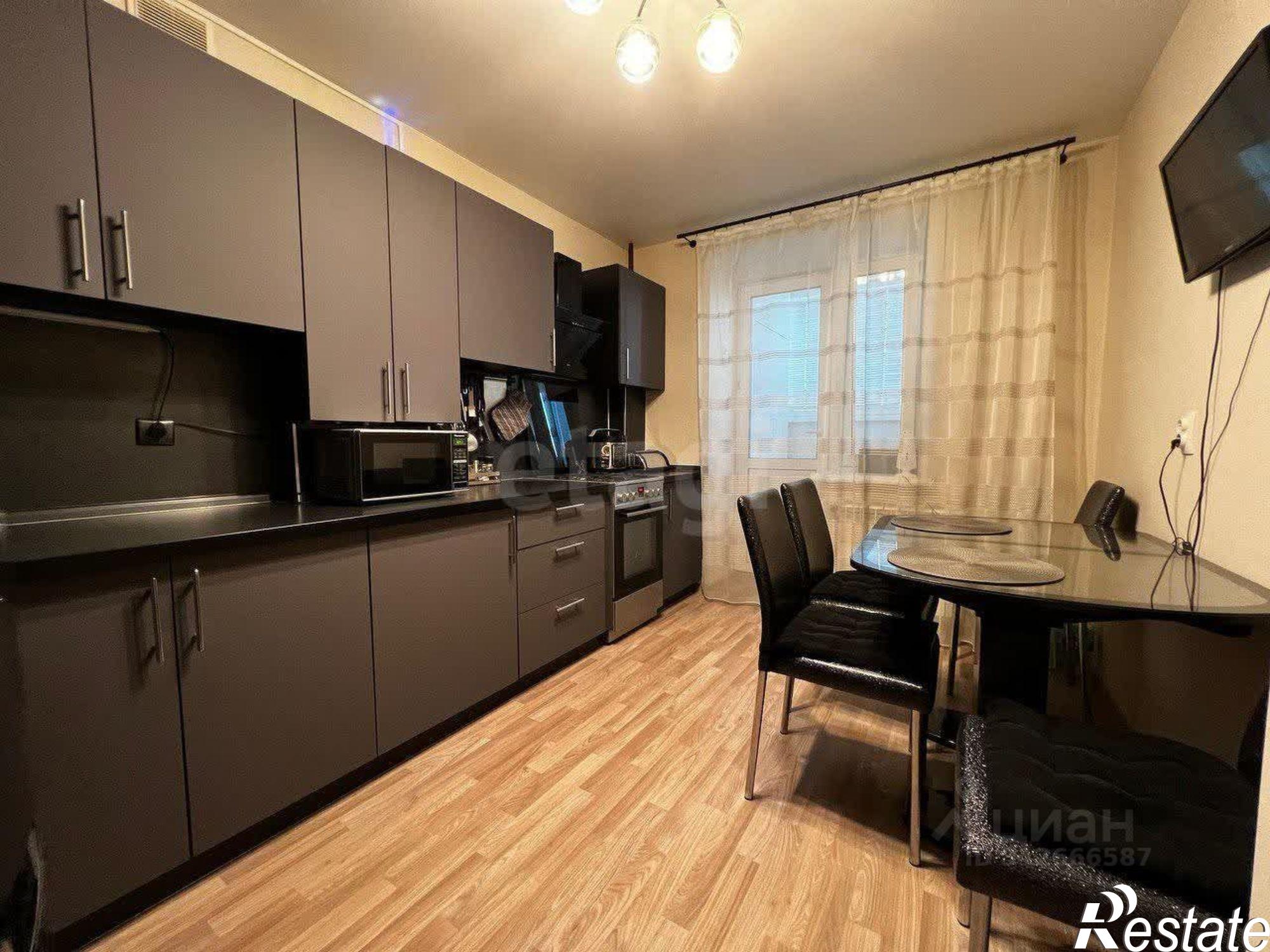 Купить квартиру за 5 500 000 рублей на Старокараваевская улица, 12