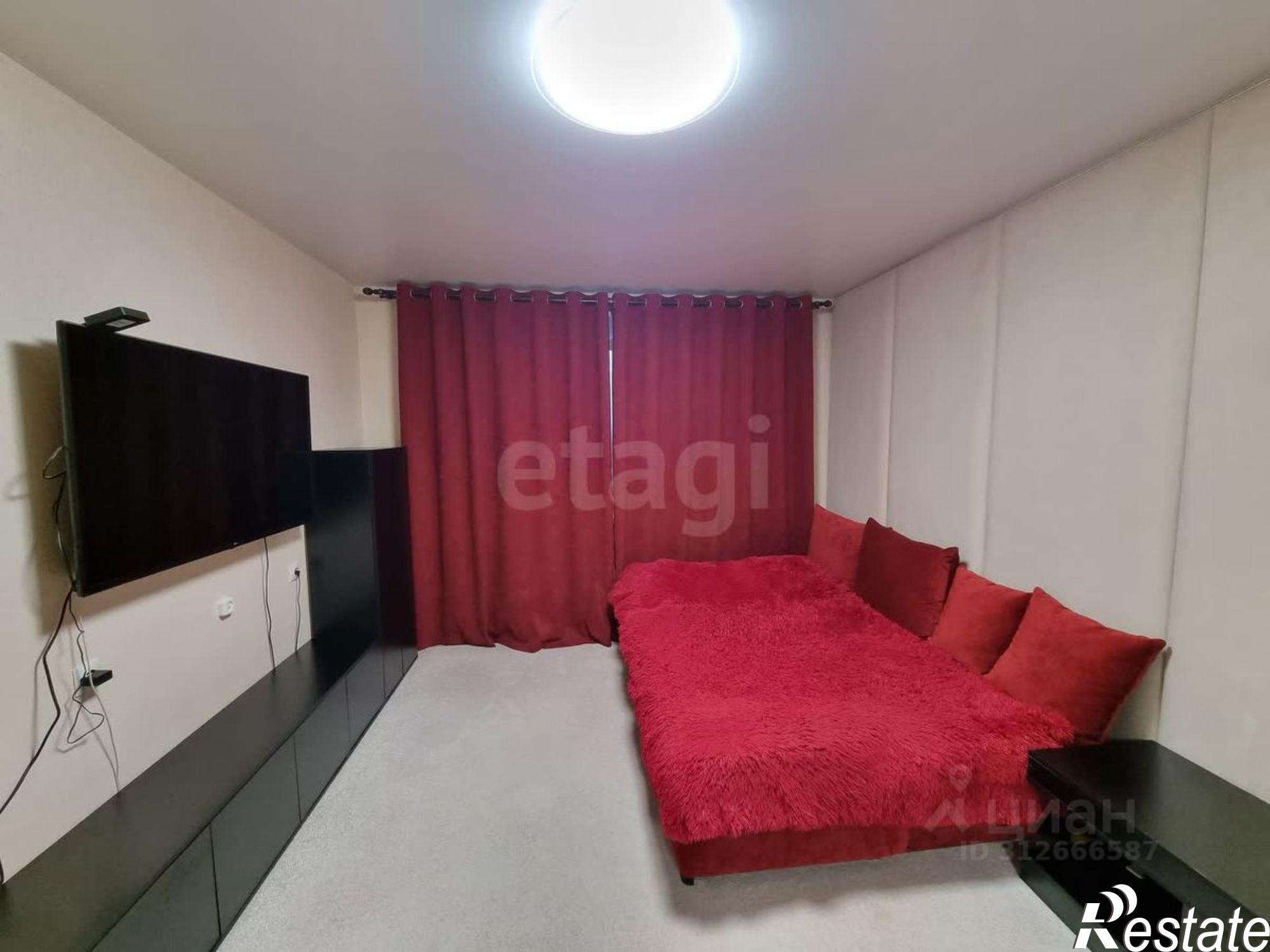 Купить квартиру за 5 500 000 рублей на Старокараваевская улица, 12