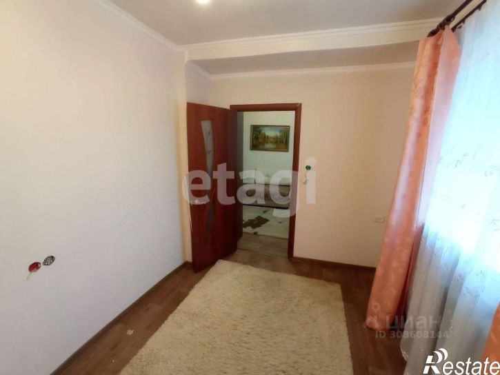 2-комн квартира Гидростроительная улица, 28,  д. 28