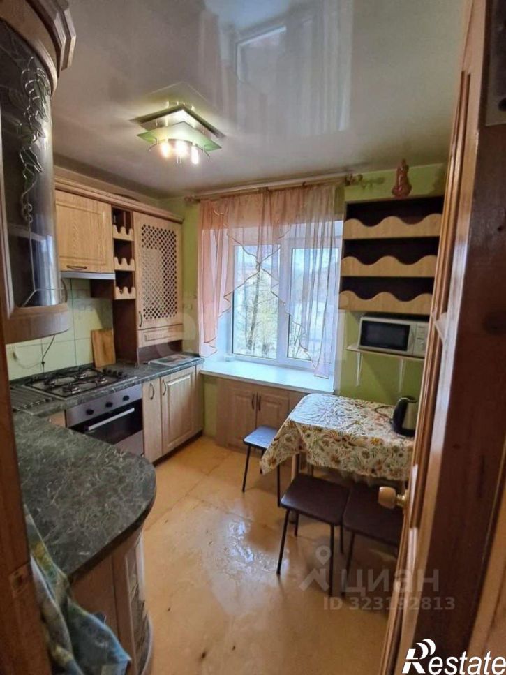 2-комн квартира улица Титова, 13,  д. 13