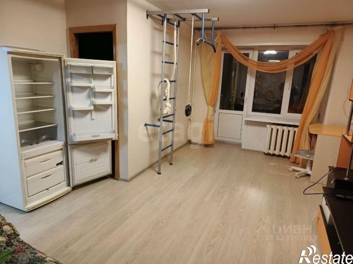 2-комн квартира улица Титова, 13,  д. 13