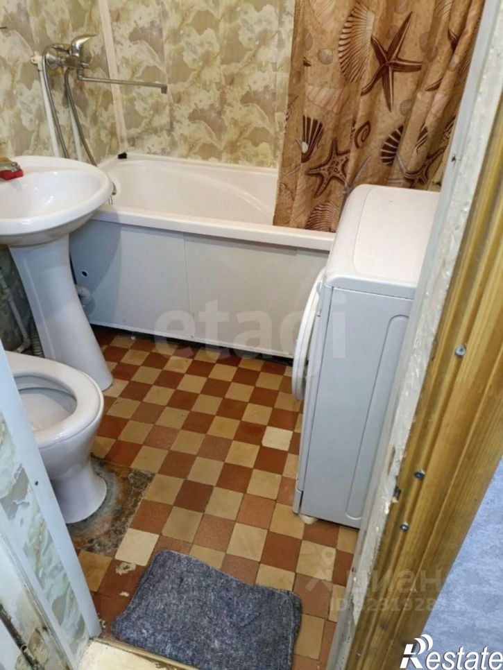 2-комн квартира улица Титова, 13,  д. 13