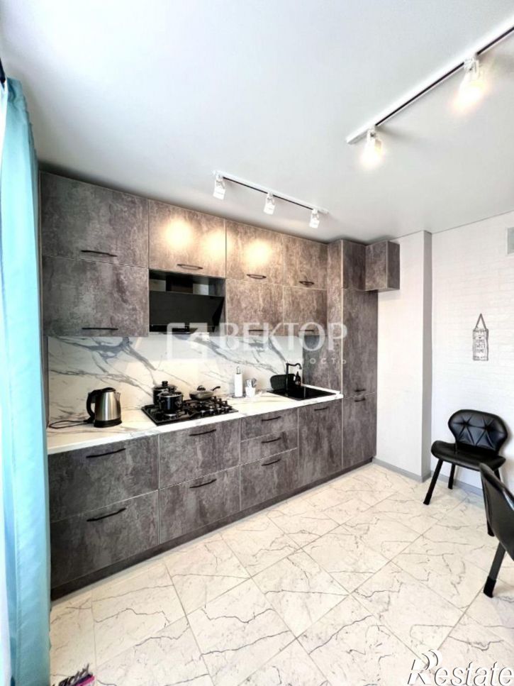 2-комн квартира Рабочий проспект, 11,  д. 11