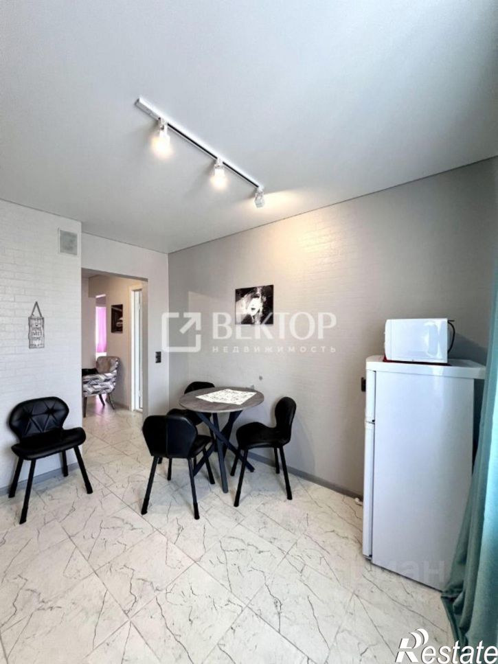 2-комн квартира Рабочий проспект, 11,  д. 11