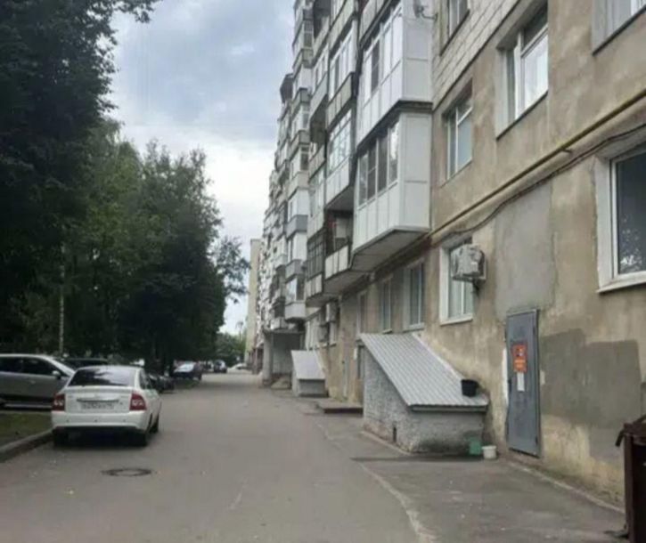 1-комн квартира Юрия Смирнова ул, 45