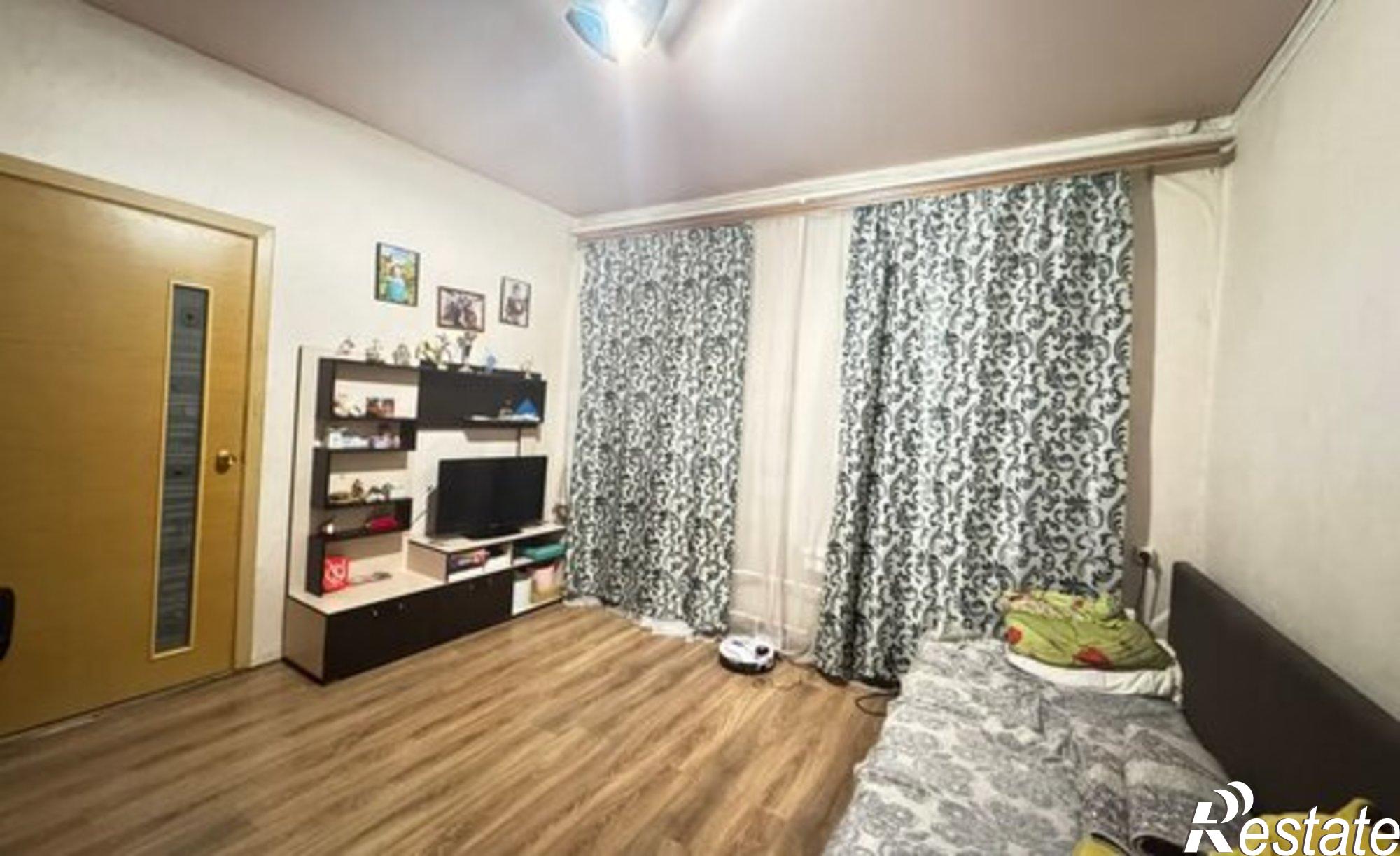 Купить квартиру за 2 450 000 рублей на Кадыевский пер, 12