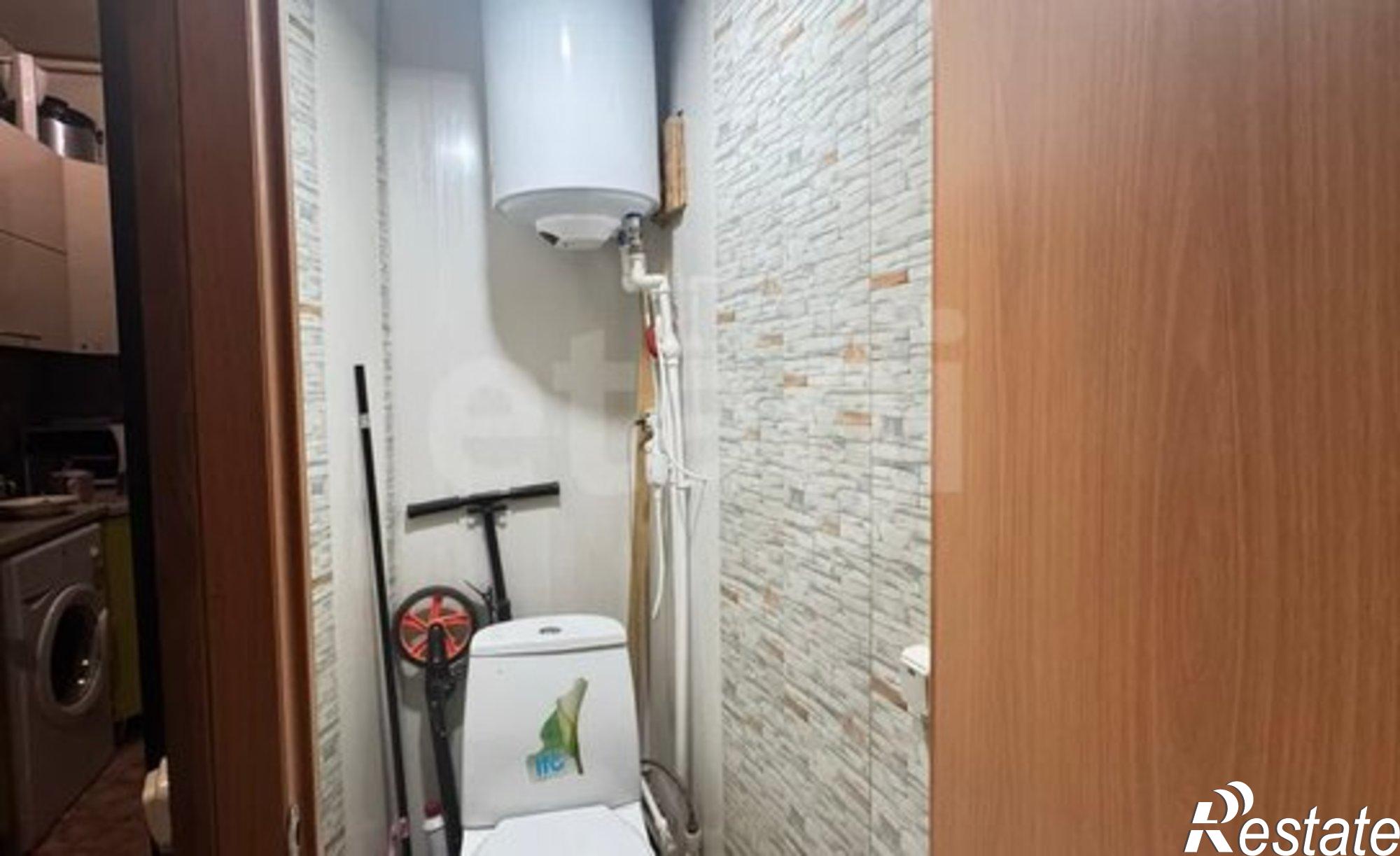 Купить квартиру за 2 450 000 рублей на Кадыевский пер, 12