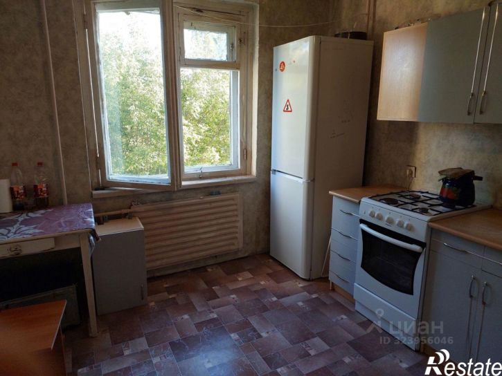 2-комн квартира улица Свердлова, 127,  д. 127