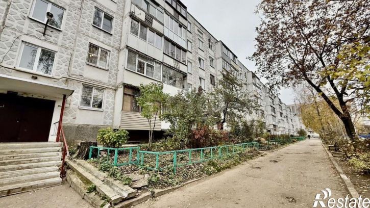 4-комн квартира улица Козуева, 79,  д. 79