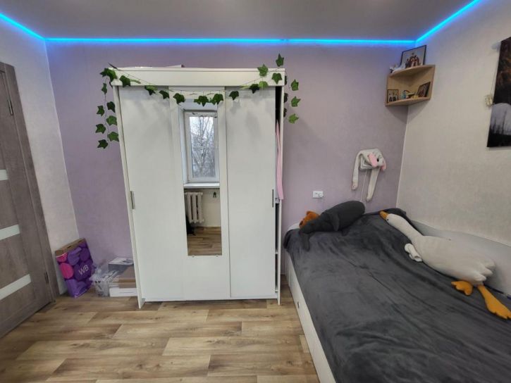 4-комн квартира Голубкова ул