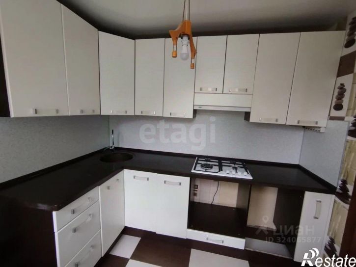 2-комн квартира улица Юных Пионеров, 3,  д. 3