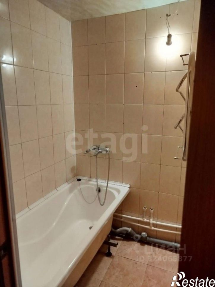 2-комн квартира улица Юных Пионеров, 3,  д. 3