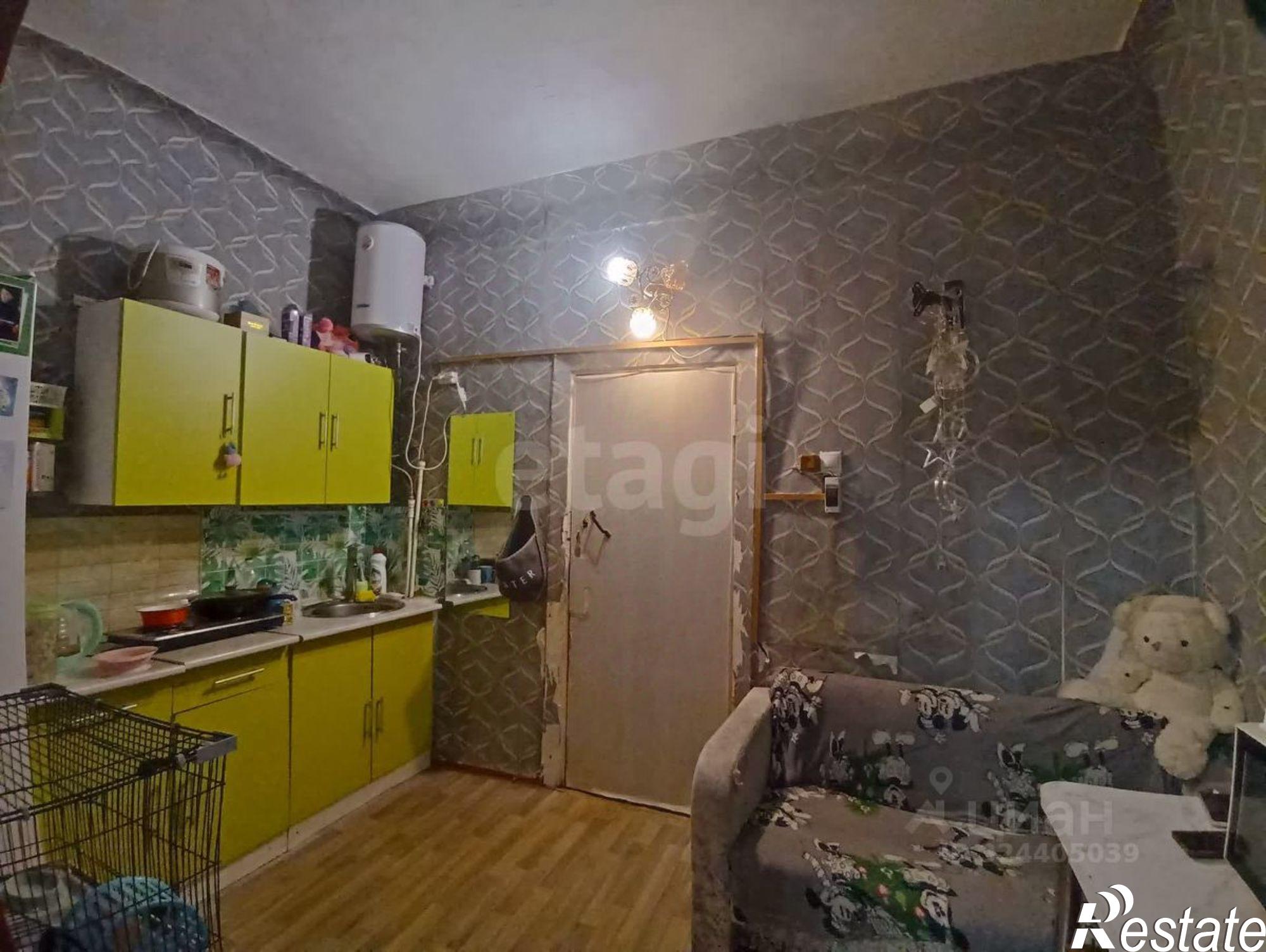 Купить комнату за 1 600 000 рублей на Строительный проезд, 3