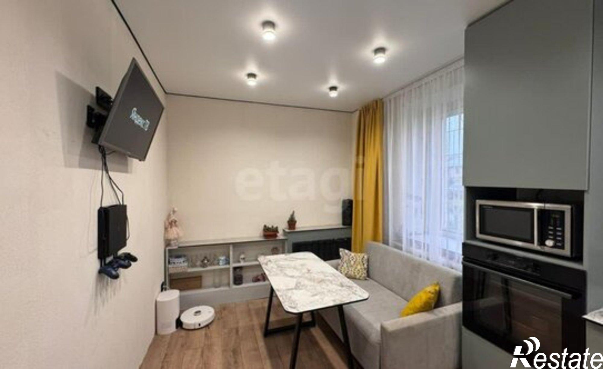 Купить квартиру за 2 400 000 рублей на Речной проспект, 82