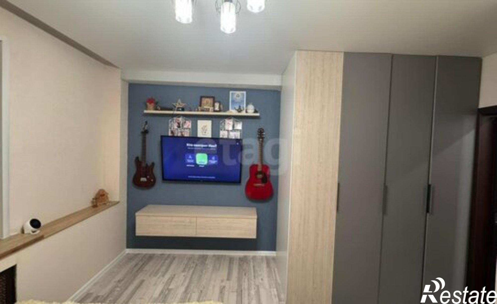 Купить квартиру за 2 400 000 рублей на Речной проспект, 82