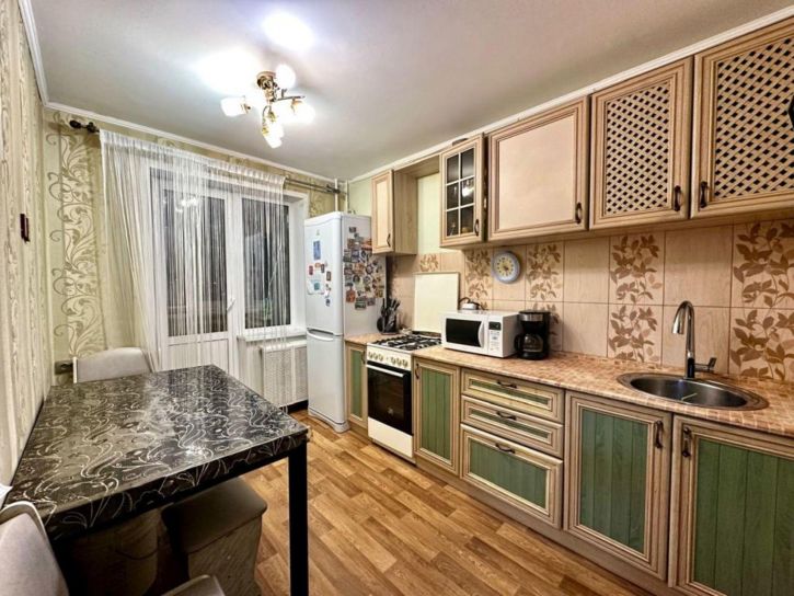 3-комн квартира Окружная ул, 43