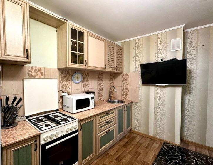 3-комн квартира Окружная ул, 43