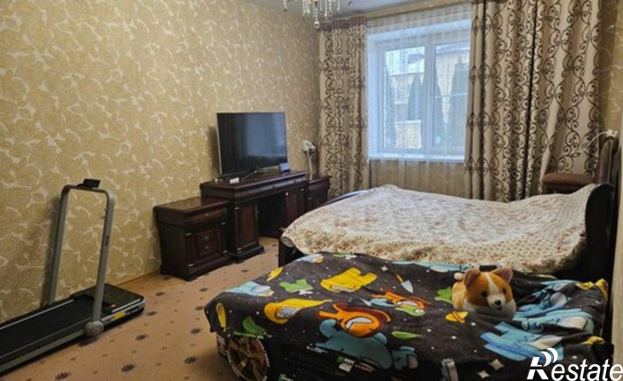 Купить квартиру за 10 000 000 рублей на ул Стопани, 42