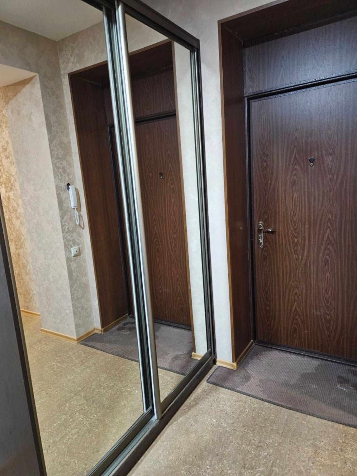 Купить квартиру за 9 999 000 рублей на Стопани ул, 42