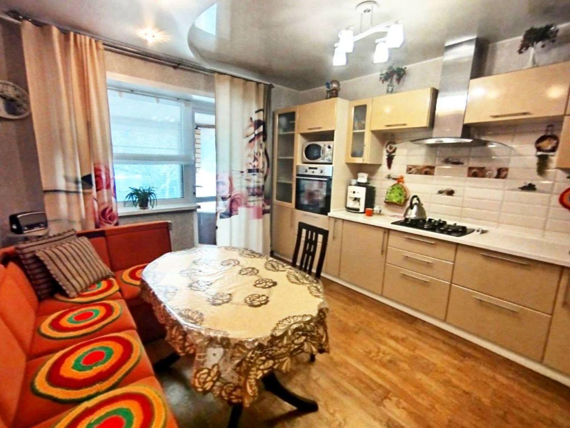Купить дачу, дом, коттедж за 16 700 000 рублей на Заволжская ул