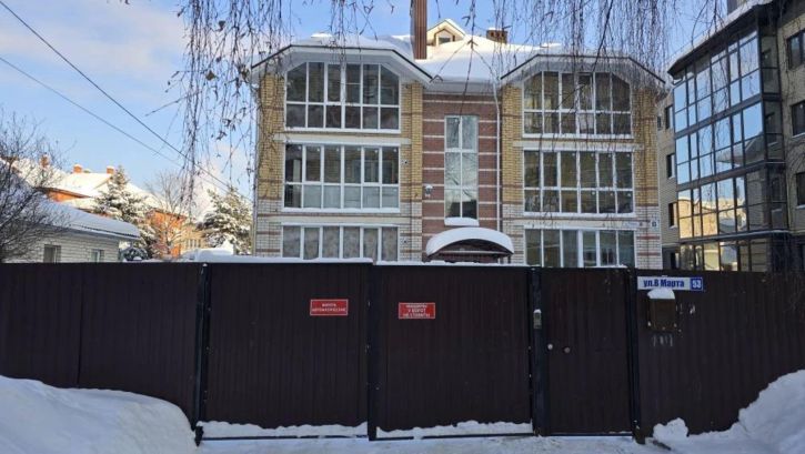 2-комн квартира 8 Марта ул, 53