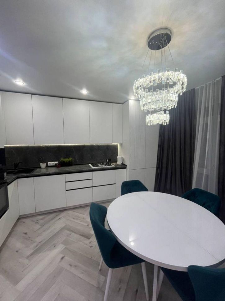 3-комн квартира Ленина ул, 160в, к. 3