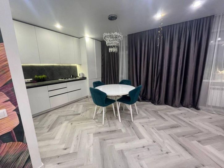 3-комн квартира Ленина ул, 160в, к. 3