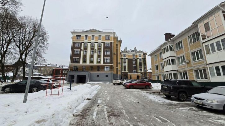 4-комн квартира Войкова ул, 22