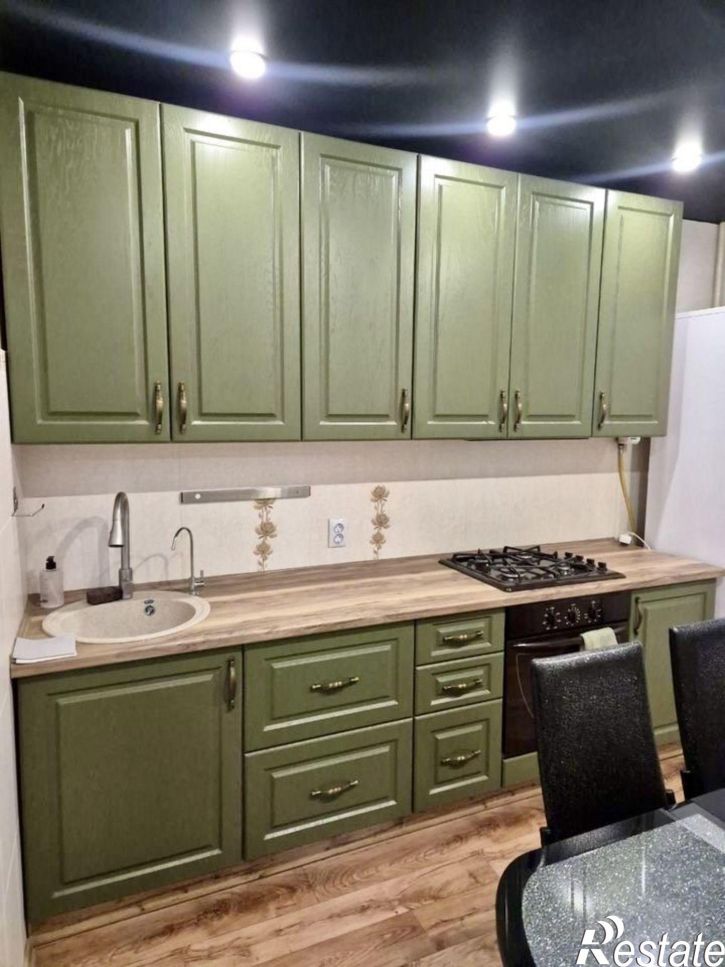 3-комн квартира Давыдовский-3 мкр, 5