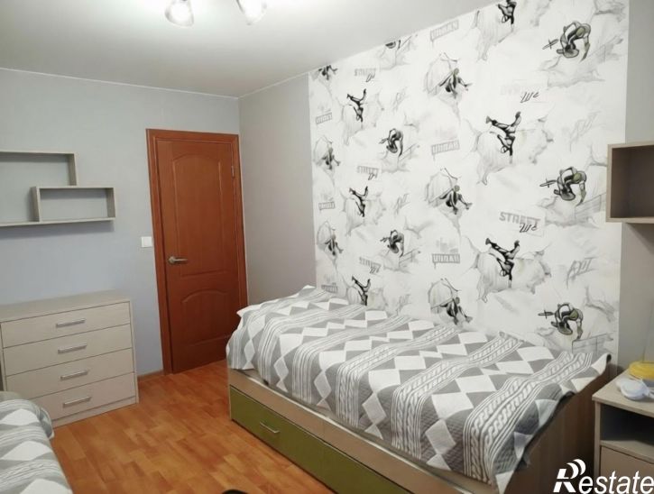 3-комн квартира Скворцова ул, 7