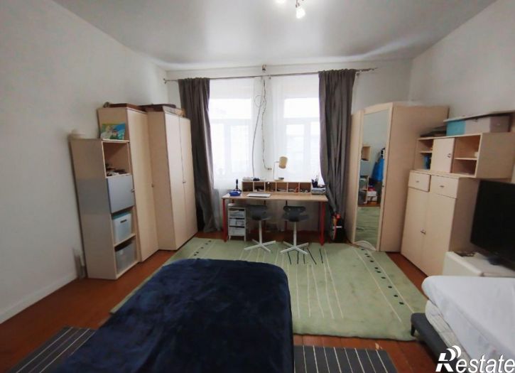 3-комн квартира Петрковский б-р, 4