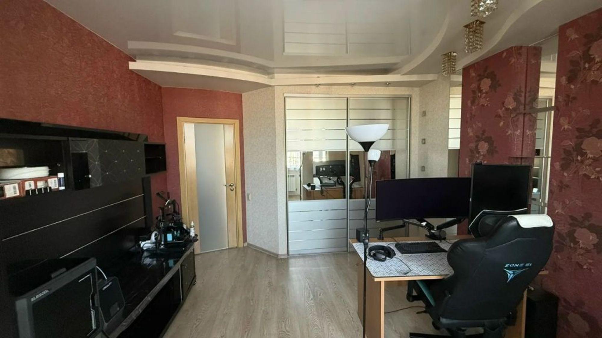 Купить квартиру за 11 950 000 рублей на Михалевский б-р, 26б