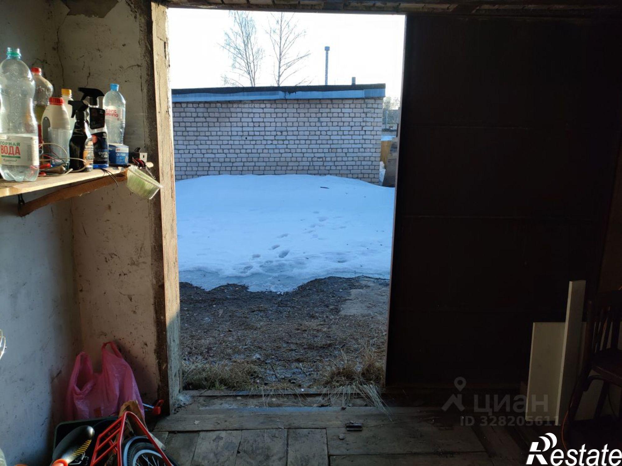 Купить гараж, место в паркинге за 850 005 рублей на ул Смирнова Юрия, 28а