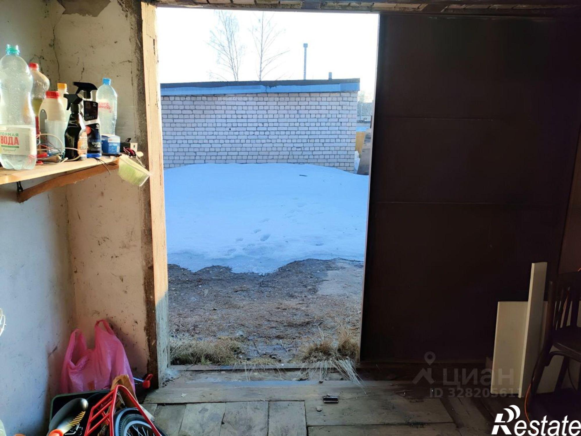 Купить гараж, место в паркинге за 850 005 рублей на ул Смирнова Юрия, 28а