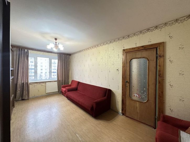 3-комн квартира Свердлова ул, 80