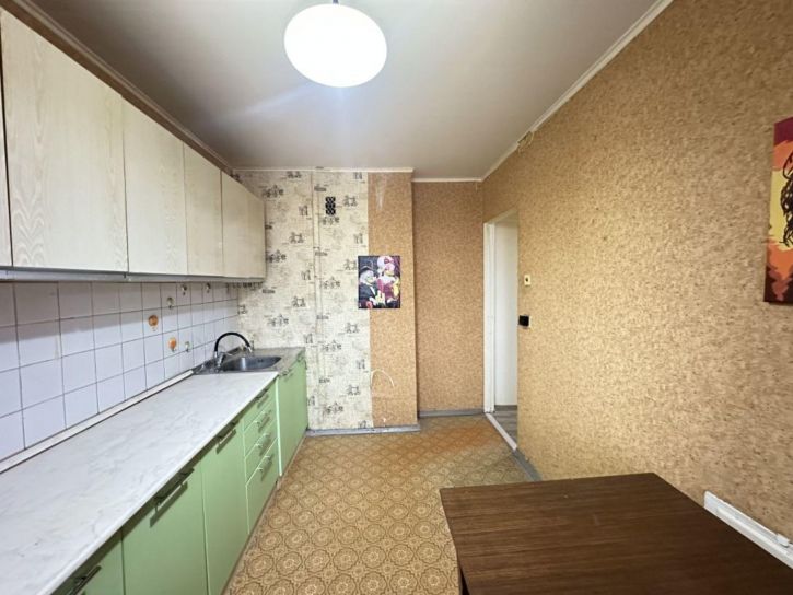 3-комн квартира Свердлова ул, 80