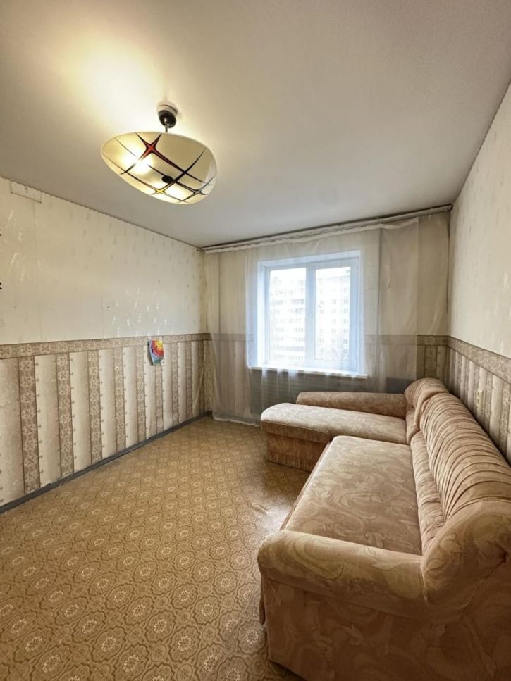 3-комн квартира Свердлова ул, 80