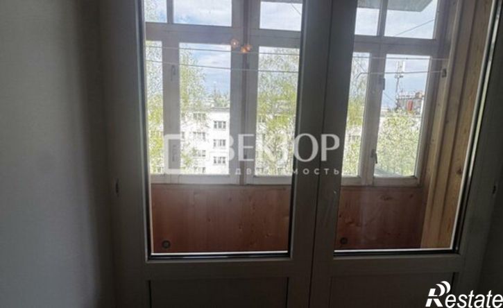 3-комн квартира улица Голубкова, 8,  д. 8