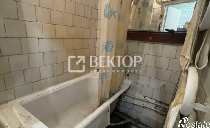 3-комн квартира улица Голубкова, 8,  д. 8