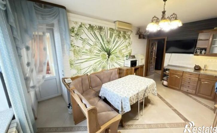 3-комн квартира Индустриальная улица, 37,  д. 37