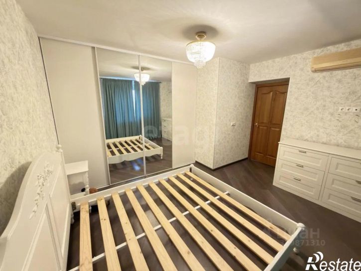 3-комн квартира Индустриальная улица, 37,  д. 37