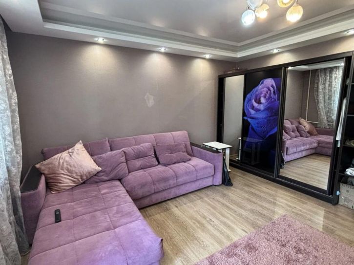 2-комн квартира Полянская ул, 37