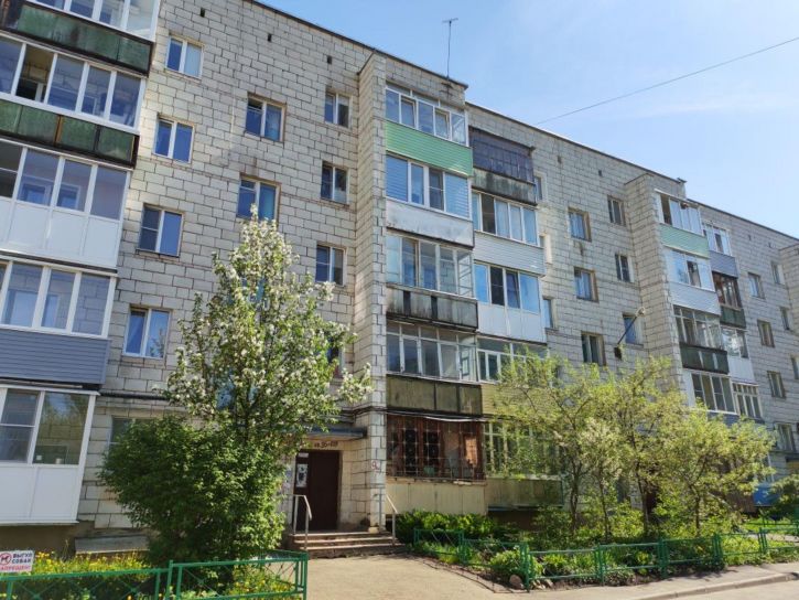2-комн квартира Стопани ул, 31